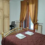 Casa Di Aloisia 3* מסטרה